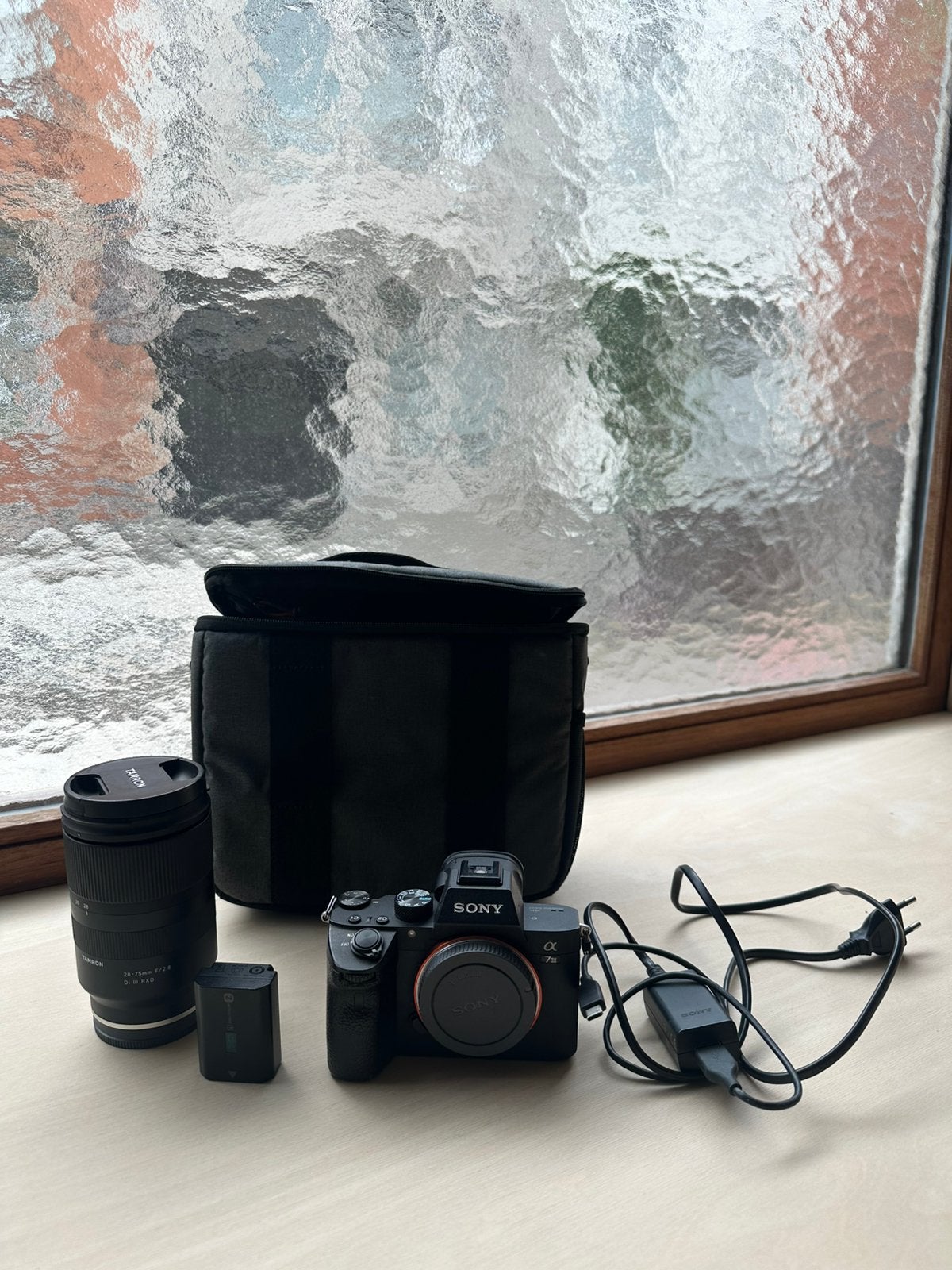 Sony A7 III + Tamron 28-75mm f/2.8 Di III RXD, TV, Hi-fi & Vidéo, Appareils photo numériques, Comme neuf, Sony, Enlèvement
