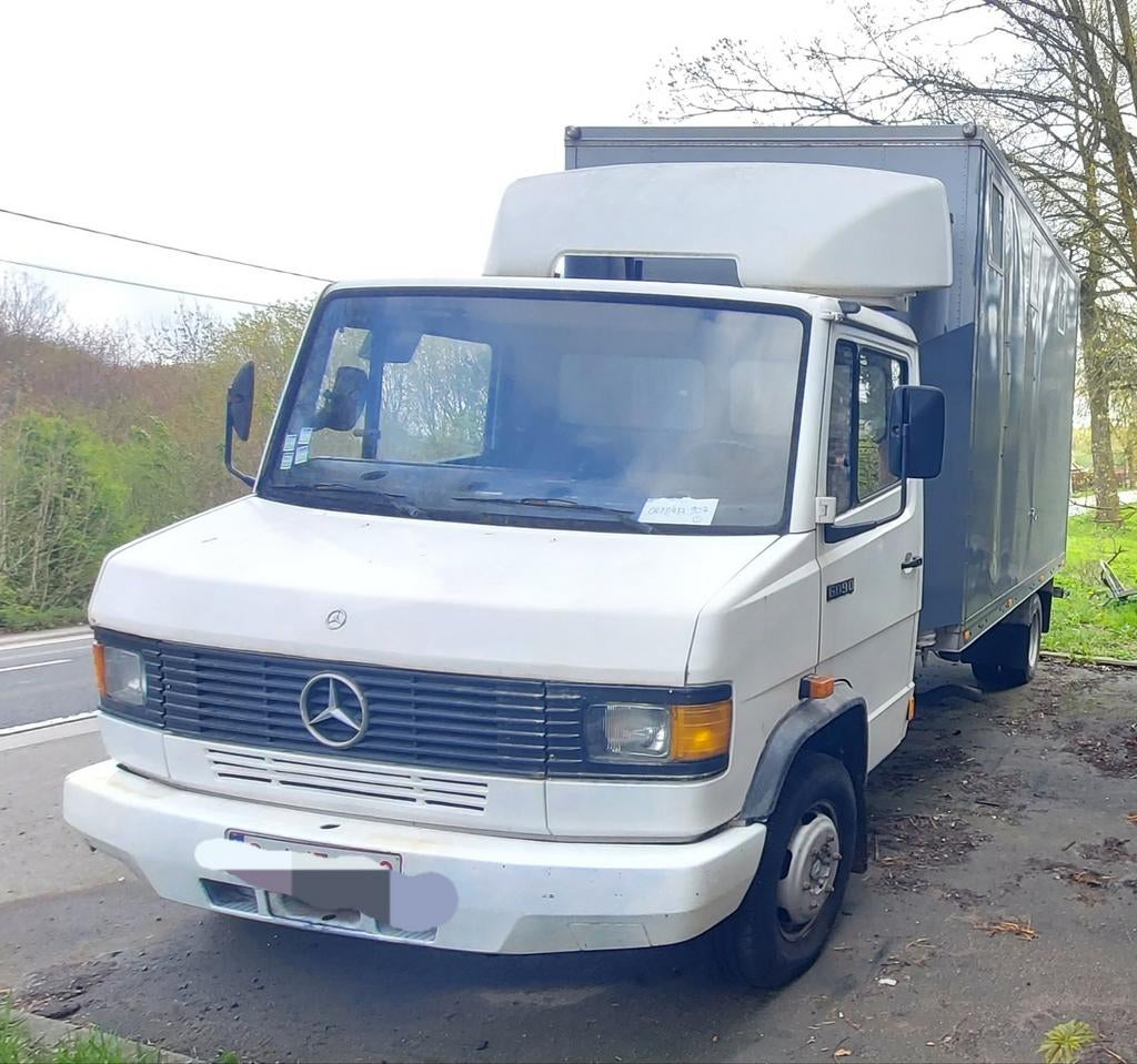 Mercedes 609D uit 1989, Te koop
