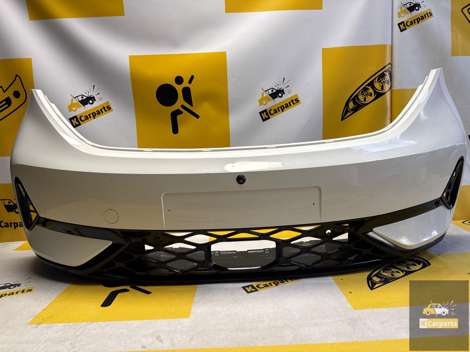 Volkswagen Vw ID Buzz GTX Voorbumper 1T3807221A 6xPDC, Info@fabrikant.eu, Bumper, Fabrikant BV, Gebruikt
