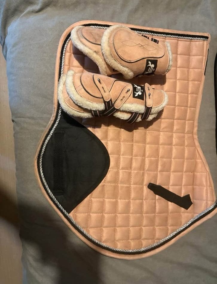 Des housses comme neuves à vendre !, Animaux & Accessoires, Chevaux & Poneys | Couvertures & Couvre-reins, Enlèvement, Comme neuf