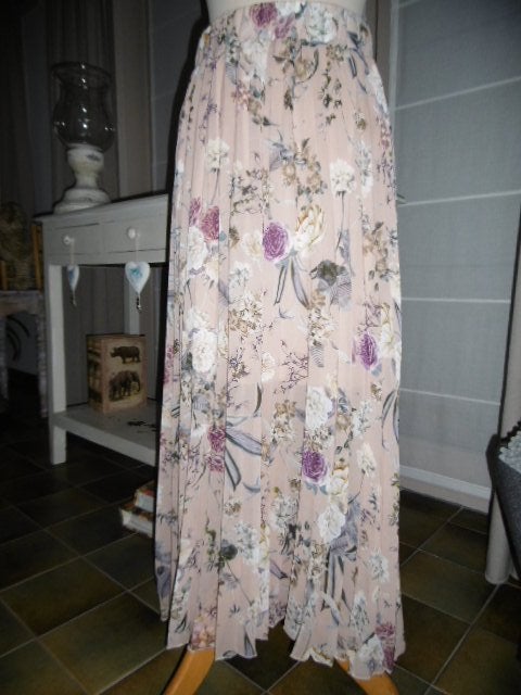 Lange dames rok, M/L., Kleding | Dames, Ophalen of Verzenden, Zo goed als nieuw, Onder de knie