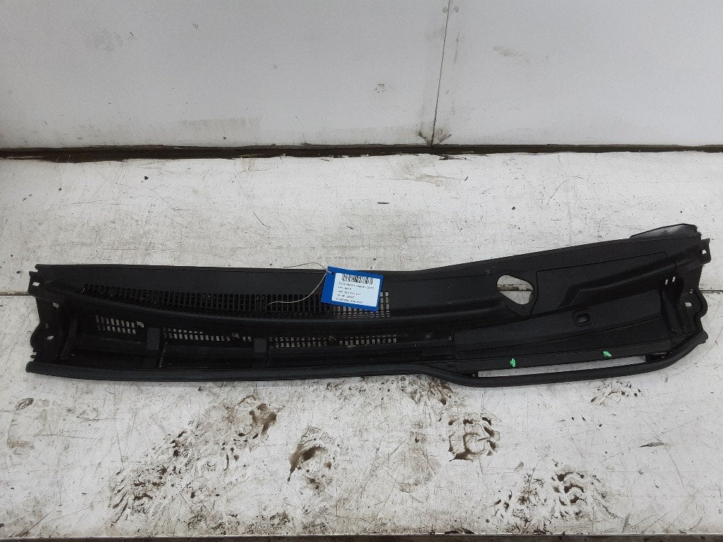 SIERLIJSTEN VOORRUIT Toyota Yaris III (P13), Auto-onderdelen, Gebruikt, Voor, Mevr. I. Hauben, Toyota