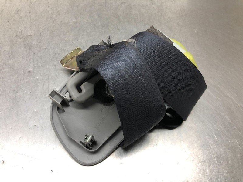 CEINTURE DE SECURITE ARRIERE DROITE Impreza II Plus (GG), Utilisé, Subaru