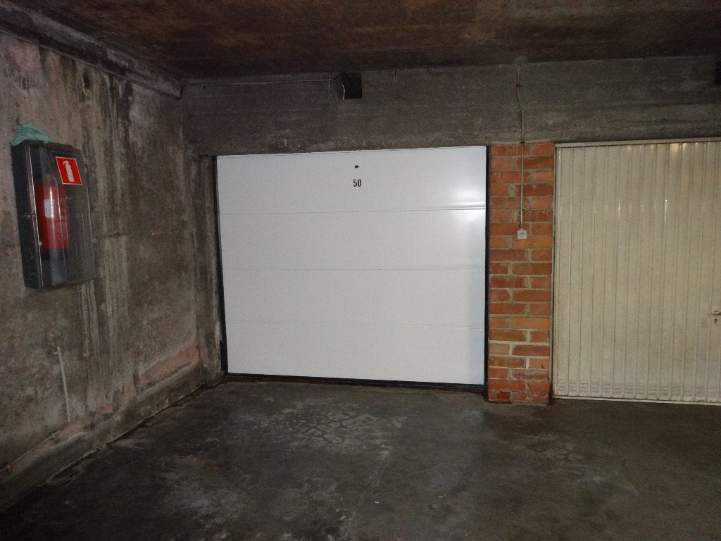 Garage à vendre, Bruxelles