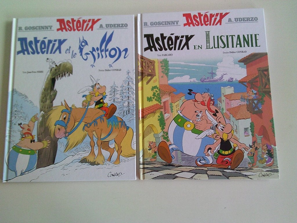 2 BD's Asterix en EO ., Ophalen of Verzenden