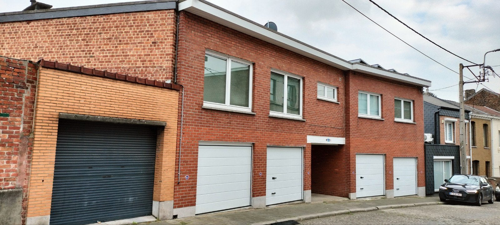 Garage sécurisé / Garde-meuble / Box de stockage Seraing, Province de Liège