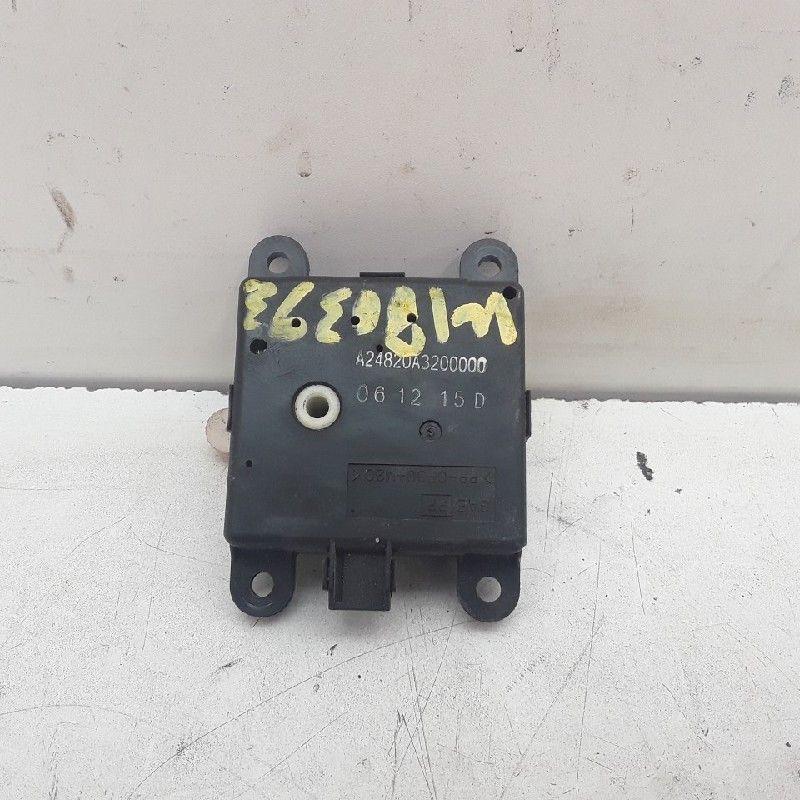 ACTIONNEUR MOTEUR VOLET CHAUFFAGE Nissan Qashqai (J10), Utilisé, Nissan