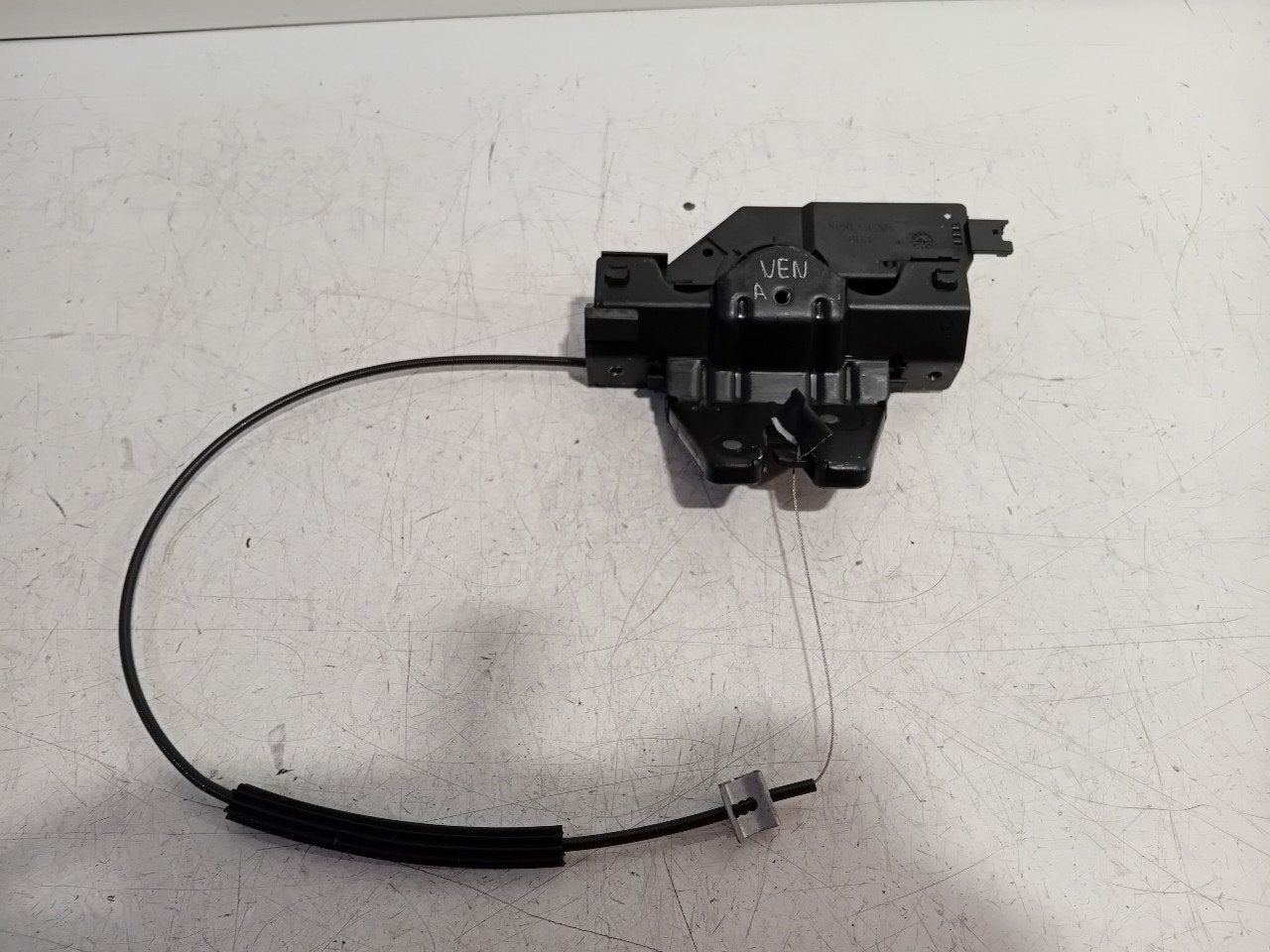 Slot mechaniek kofferdeksel achterklep elektrisch BMW 1 seri, Onderdelen@venauto.nl, Van der Ven Autorecycling B.V., Gebruikt