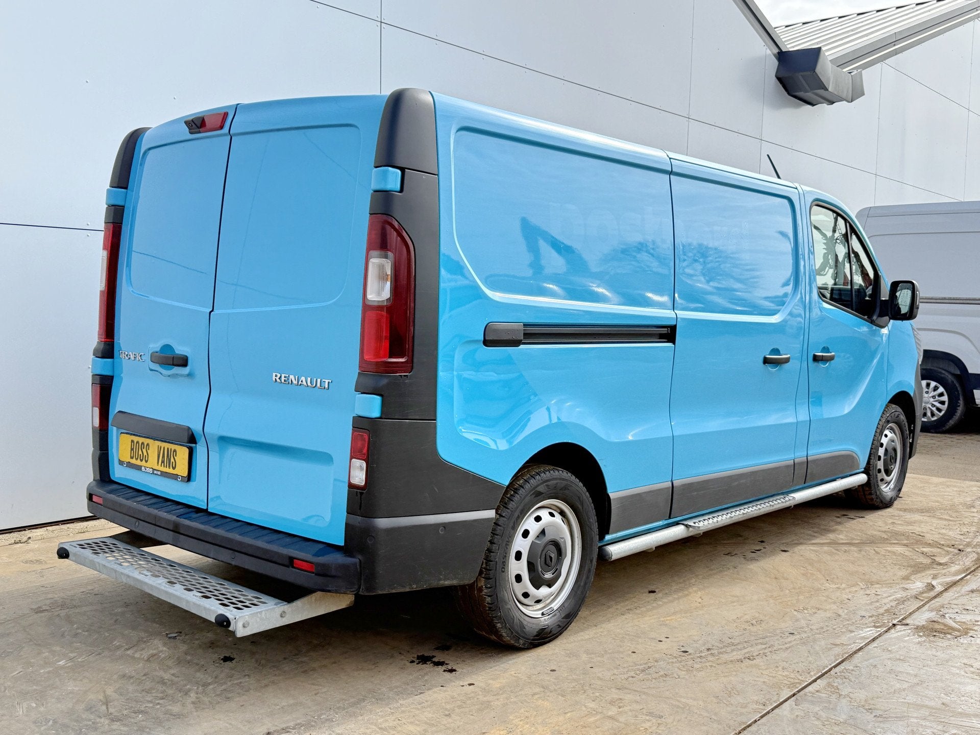 Renault Trafic 2.0 DCI 150PK Automaat L2H1 Cruise Control Ai, Stof, Gebruikt, 4 cilinders, Parkeersensor