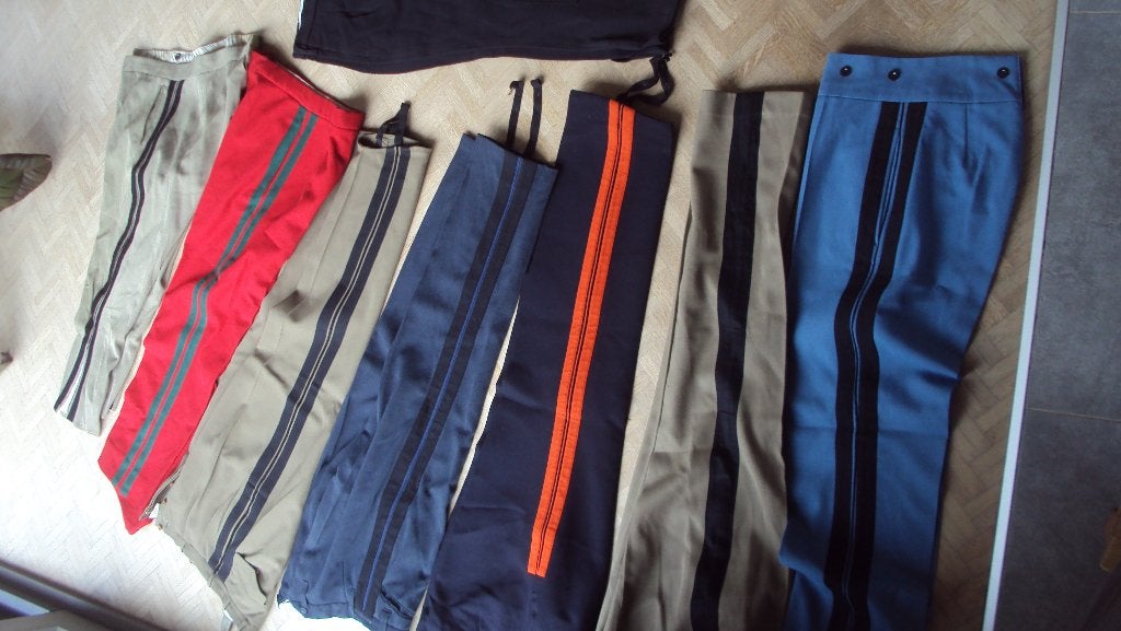 lot de pantalons en laine avec passepoil (ABL, etc.), Enlèvement ou Envoi