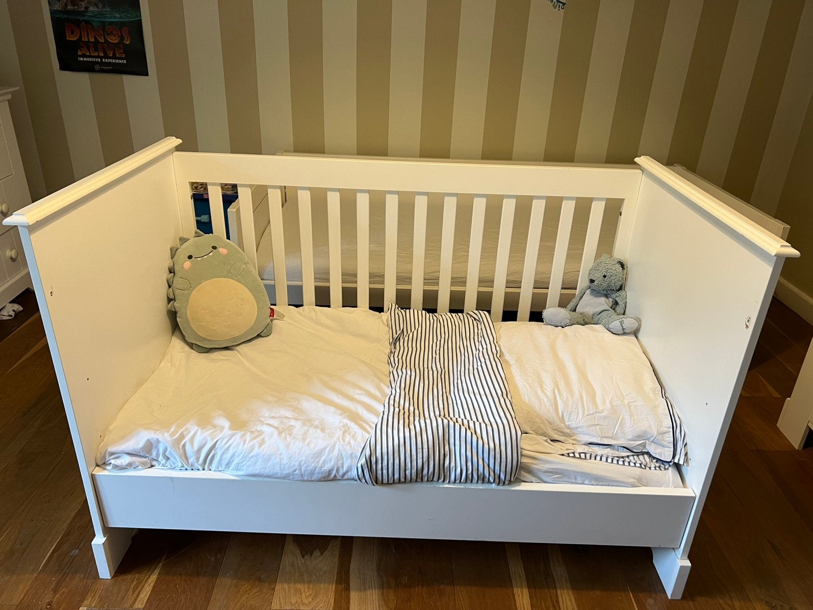 Uitschuifbaar bed van houtwerk 70 x 140 cm, Ophalen, Gebruikt, 70 tot 85 cm, 140 tot 160 cm