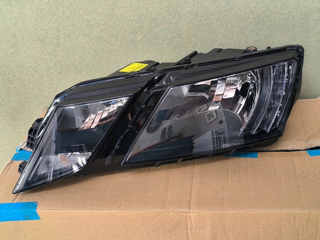 Linkse koplamp Skoda Octavia III van 2012 tot 2020, Ophalen of Verzenden, Gebruikt, Skoda