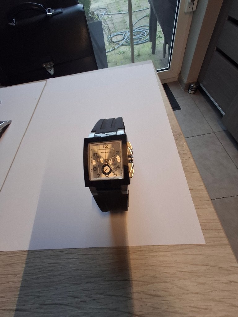 Horloge, Montre-bracelet, Acier, Enlèvement, Utilisé