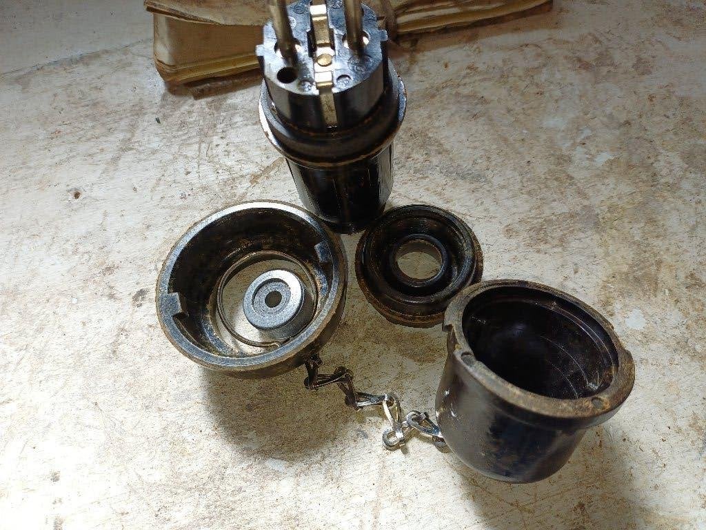 militaria all  grosse prise electrique en bakelite, Enlèvement ou Envoi, Armée de l'air, Autres types