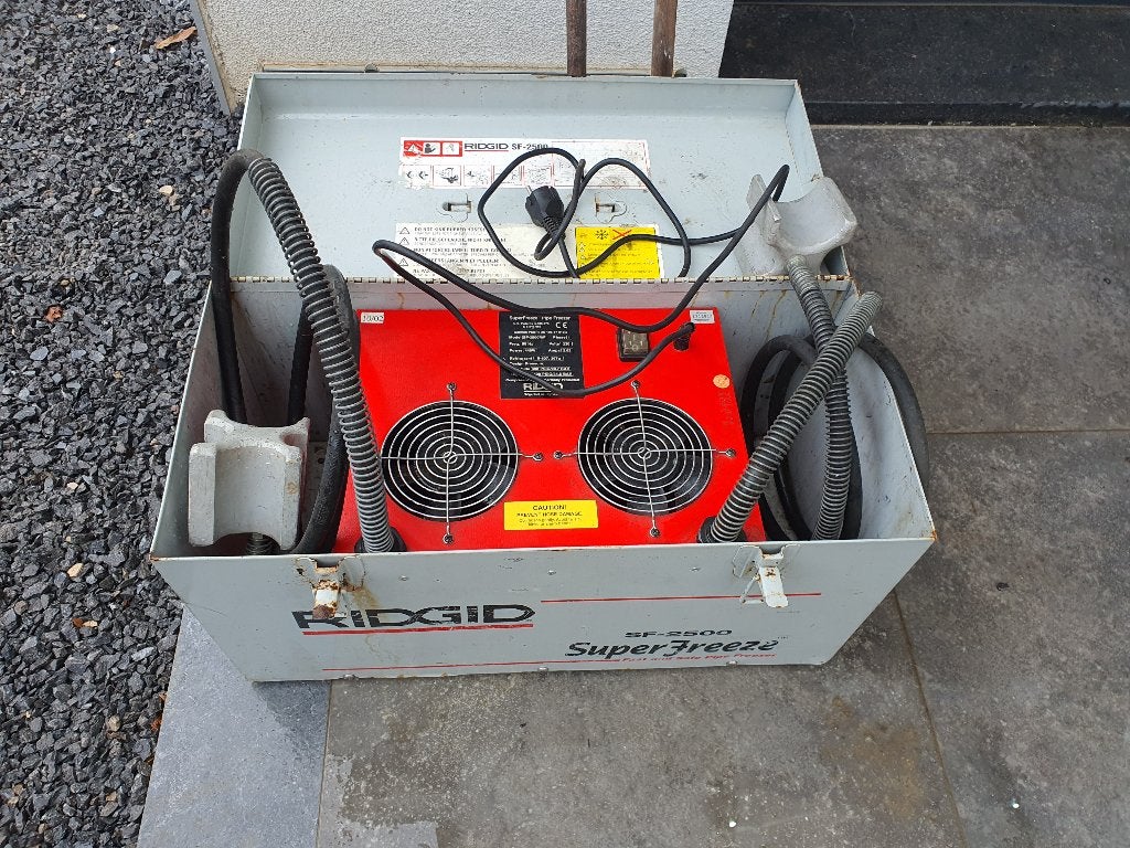 Machine SuperFreeze RIDGID modèle SF-2500, Enlèvement, Utilisé, Inox, Autres types