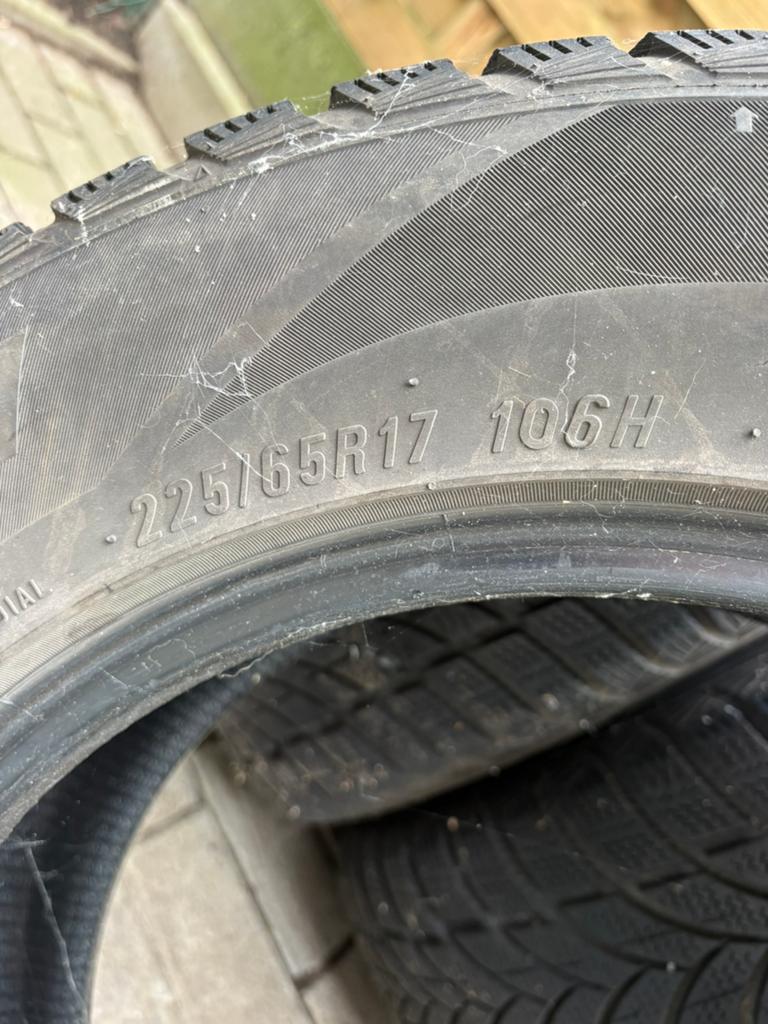 Winter banden 225/65R17, Auto-onderdelen, Banden en Velgen, Ophalen, Gebruikt, 17 inch, Winterbanden