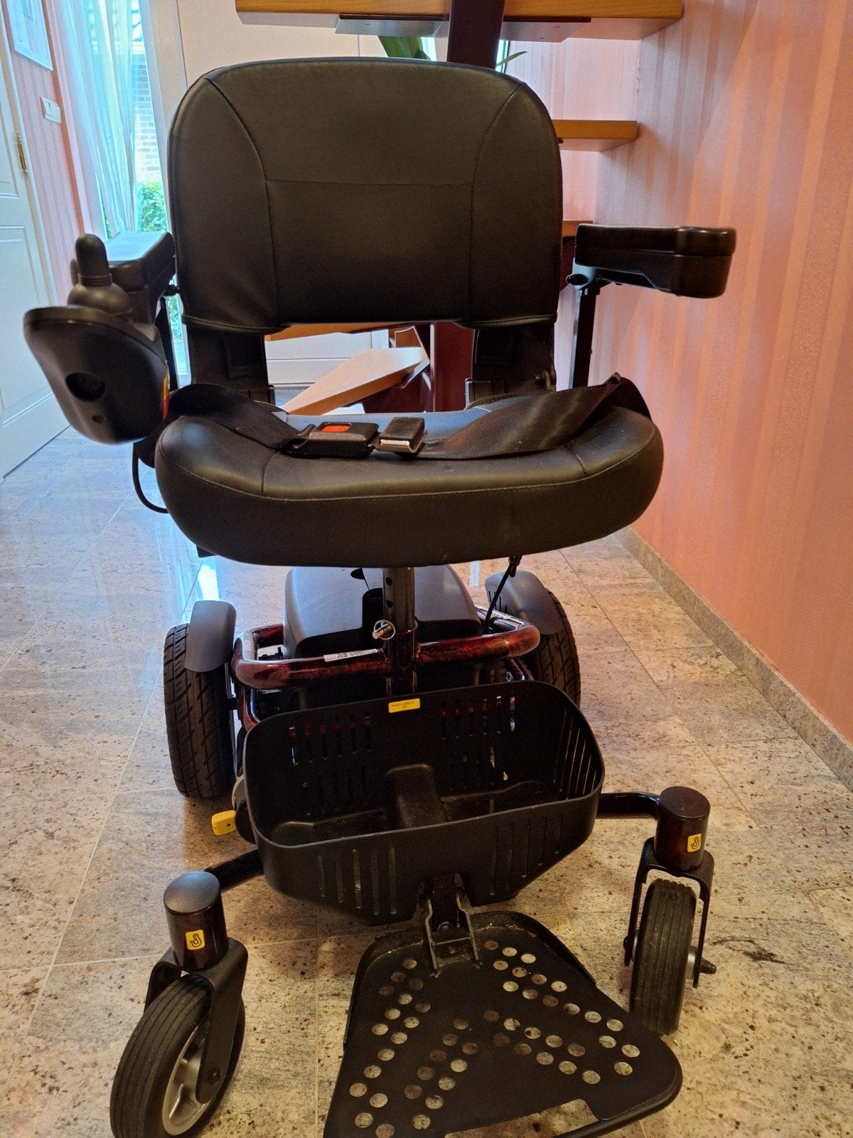 ELECTRISCHE ROLSTOEL, Diversen, Rolstoelen, Ophalen, Inklapbaar, Zo goed als nieuw, Elektrische rolstoel