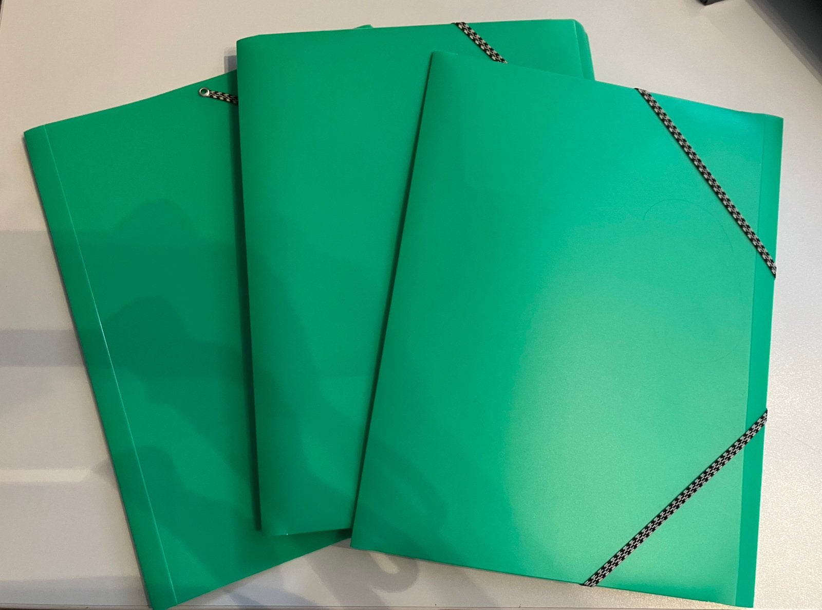 Lot de 3 fardes / chemises à élastiques A4 NEUF, Enlèvement ou Envoi, Neuf