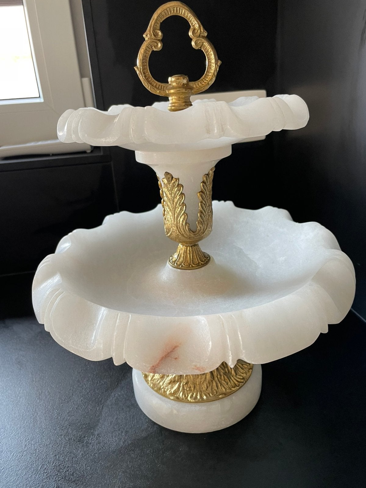 Magnifique étagère en mambre et bronze, Antiek en Kunst, Antiek | Servies los, Ophalen