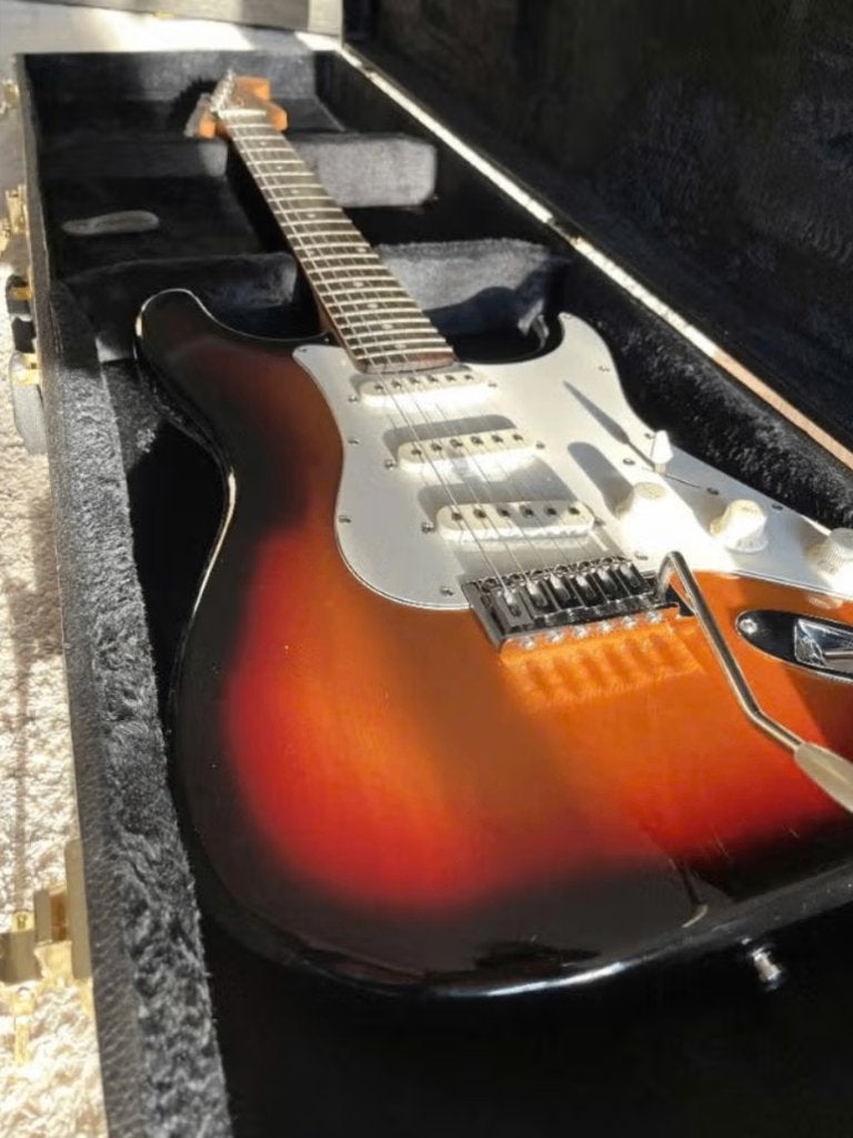 Fender Stratocaster – Made in Indonesia (2003), Muziek en Instrumenten, Snaarinstrumenten | Gitaren | Elektrisch, Ophalen of Verzenden