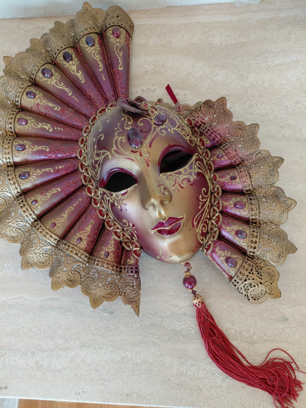 Masque de Venise, Enlèvement