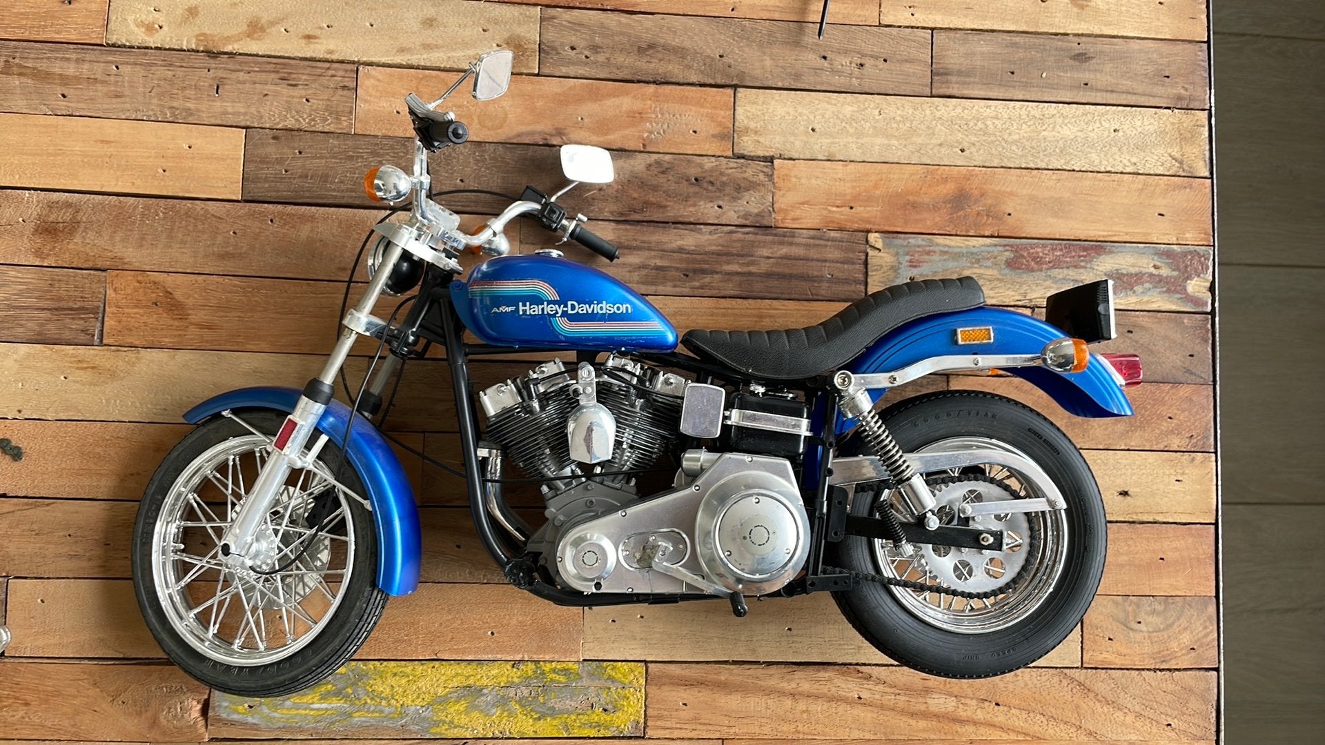 Tamiya 16039 Harley Davidson FXE1200 (Super Glide), Ophalen, Tamiya