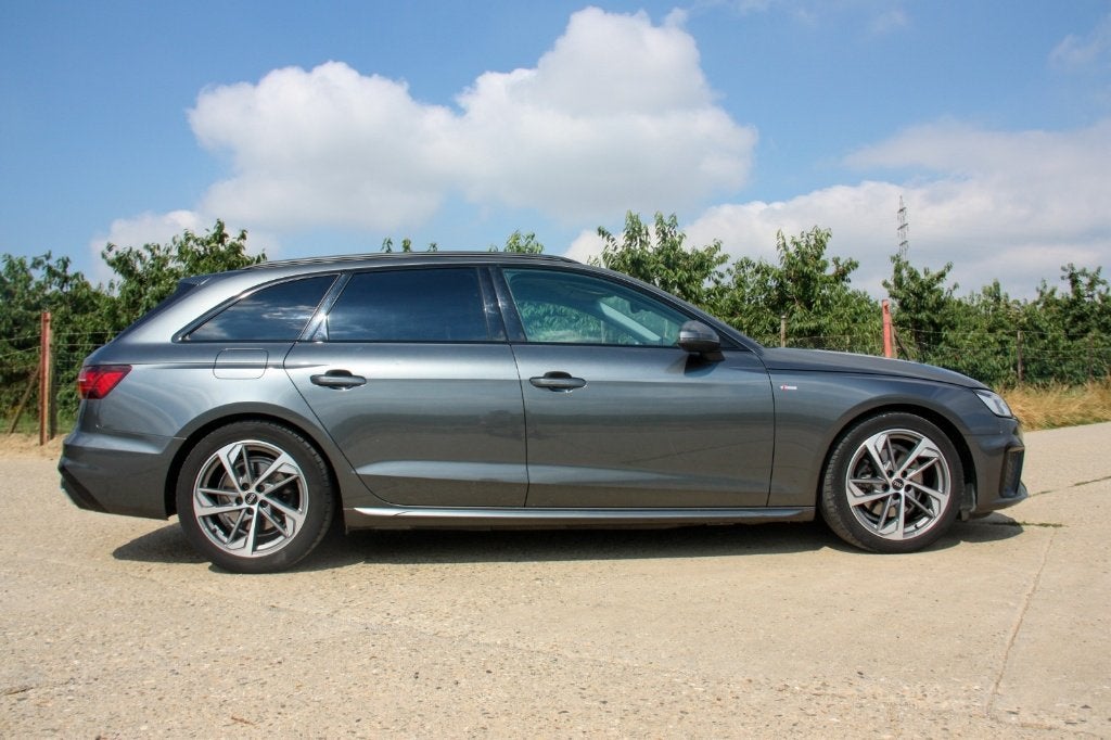 audi A4 Avant S line, Autos, Audi, Particulier, A4, Airbags, Apple Carplay, Ordinateur de bord, Cruise Control, Hayon arrière électrique