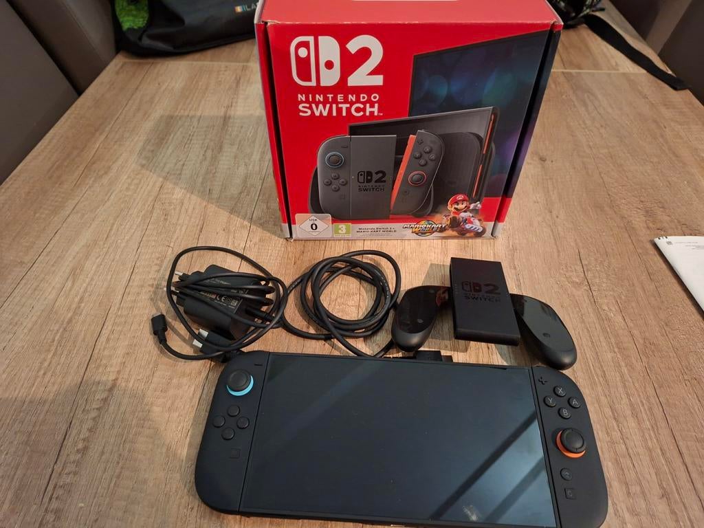Console Nintendo Switch 2 + 3 jeux ++++ impecc, Games en Spelcomputers, Spelcomputers | Nintendo Switch, Zo goed als nieuw, Met 2 controllers