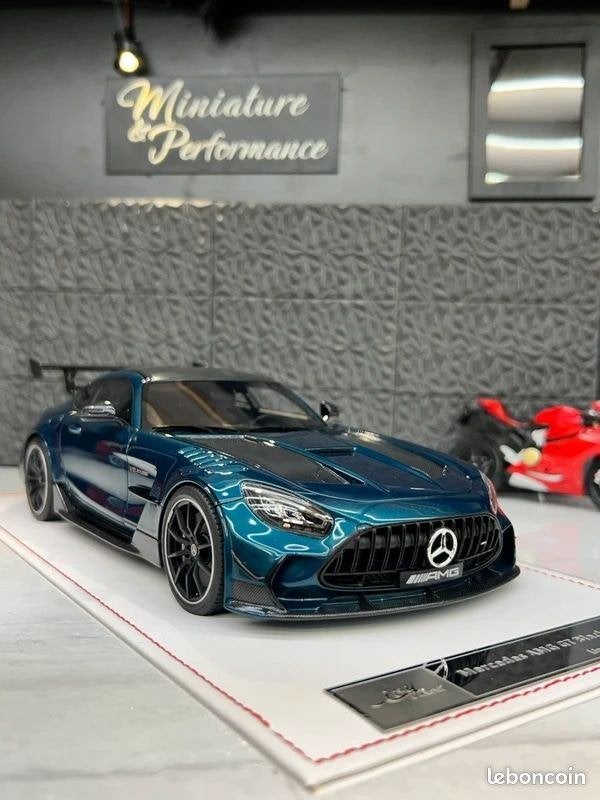 1/18 Mercedes AMG GT, Enlèvement ou Envoi, Comme neuf, Voiture