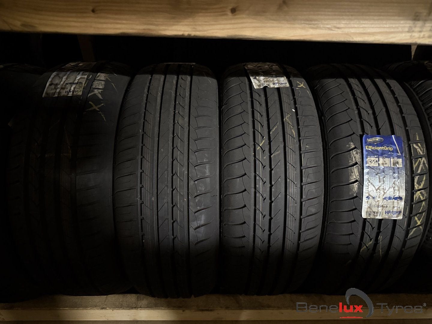 nieuw 205/60R15 Goodyear Grip 205/60 R15 205/60/15 2056015, Auto-onderdelen, 15 inch, -, -, Nieuw