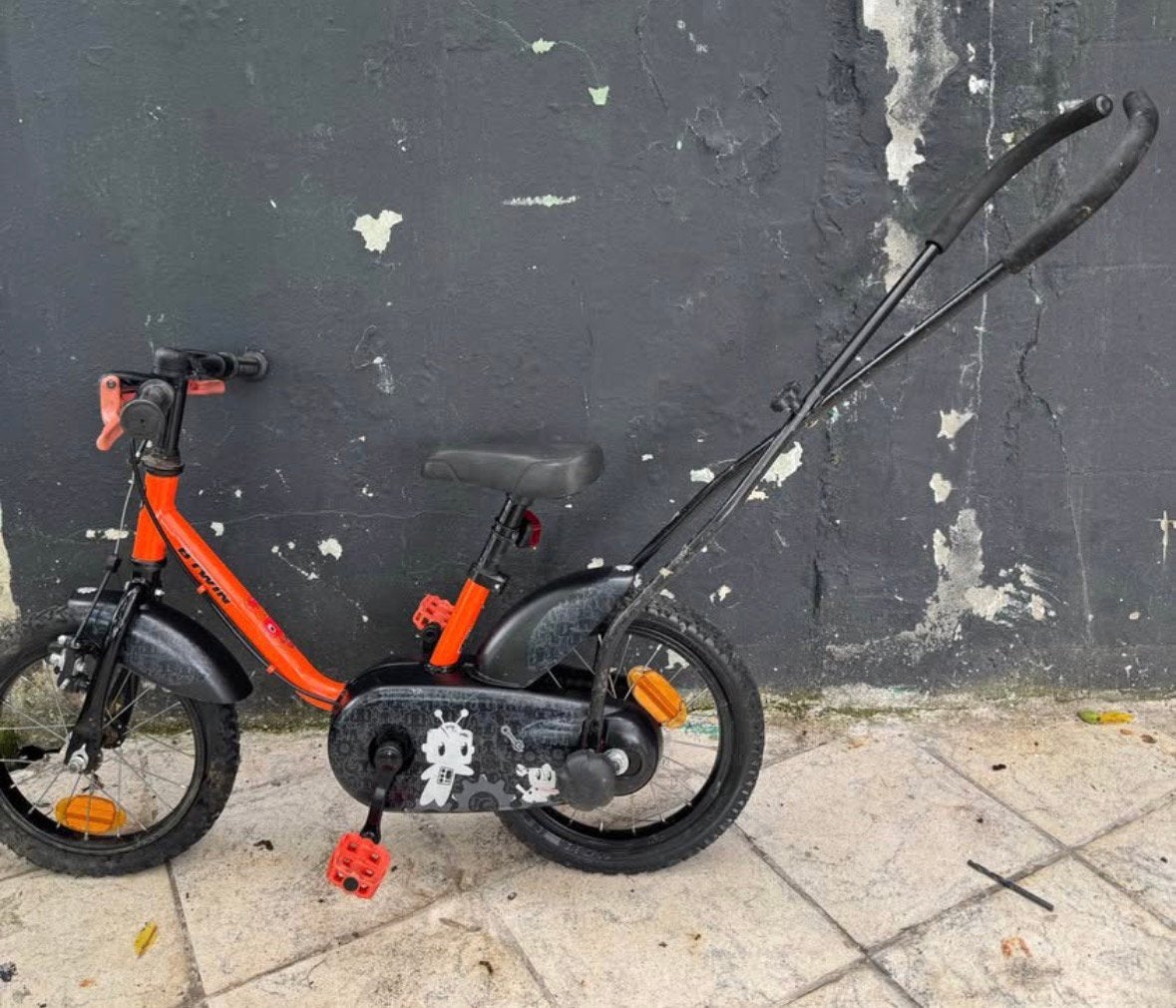 Velo enfnat Btwin 14 pouces avec barre d’apprentissage, Enlèvement, Comme neuf