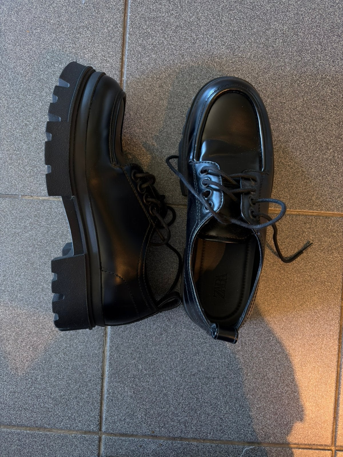 Mocassins à plateforme, Kleding | Dames, Schoenen, Ophalen of Verzenden, Zo goed als nieuw, Zwart, Overige typen