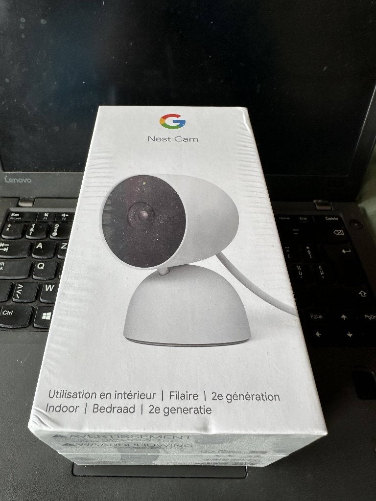 Google Nest Cam Indoor Wired : A l'achat de deux unités 130€, Audio, Tv en Foto, Videobewaking, Ophalen of Verzenden, Nieuw, Binnencamera