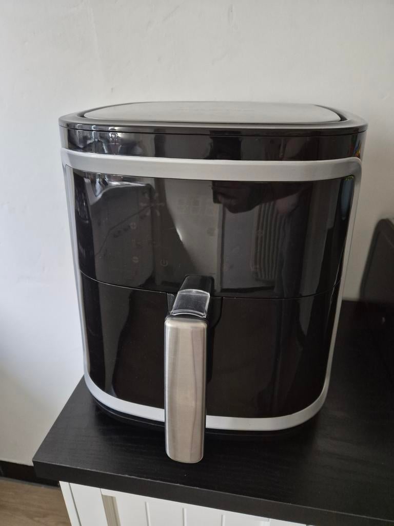 Airfryer xxl 7liter amper gebruikt
Groot model, Elektronische apparatuur, Ophalen, Airfryer