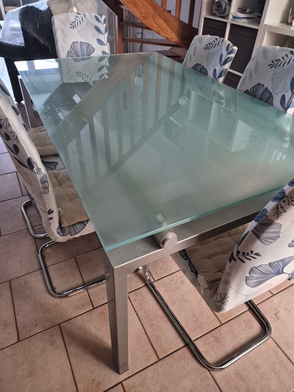 A vendre table salle à manger en verre, avec 6 chaises., Enlèvement, Verre
