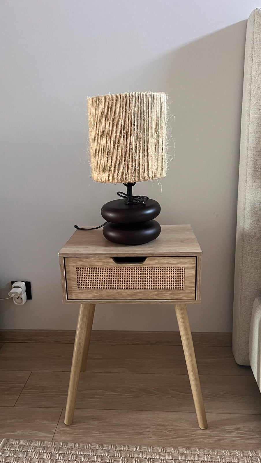 2 beige nachtkastjes, Huis en Inrichting, Ophalen, Zo goed als nieuw, 45 tot 65 cm, Minder dan 55 cm