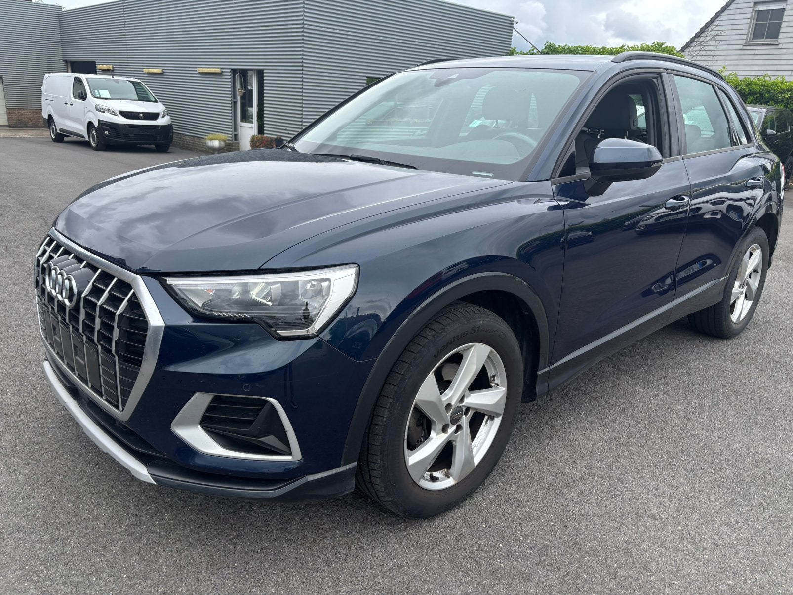 Audi Q3 diesel S line/ stronic, Auto's, Automaat, Parkeersensor, 4 cilinders, 149 g/km