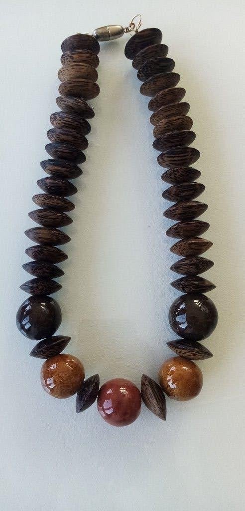 Vintage '80's etnische halsketting houten+aardewerk kralen, Ophalen, Zo goed als nieuw, Bruin, Overige materialen