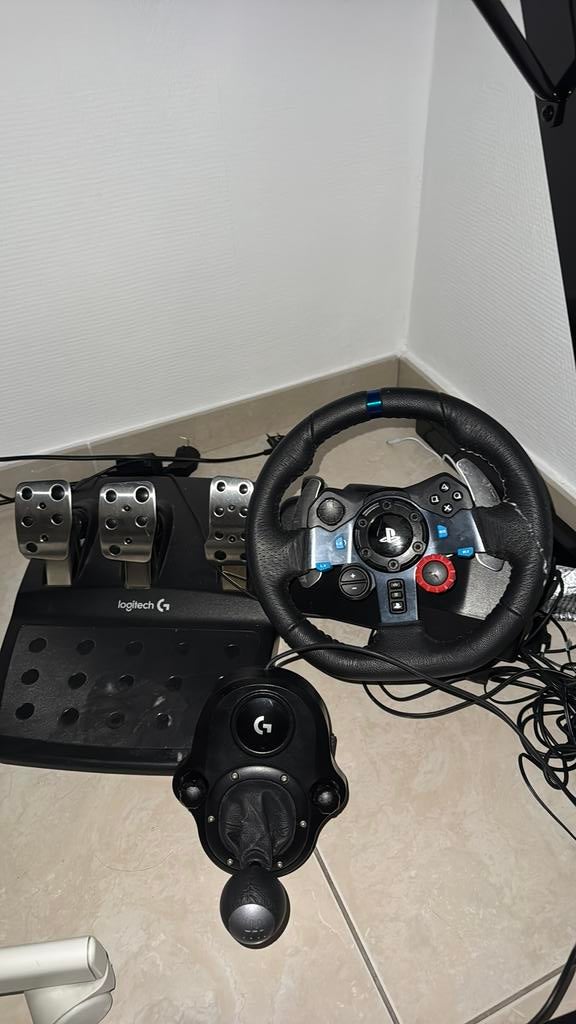 Logitech g29, Consoles de jeu & Jeux vidéo, Enlèvement ou Envoi, Comme neuf, Volant ou Pédales, PlayStation 4