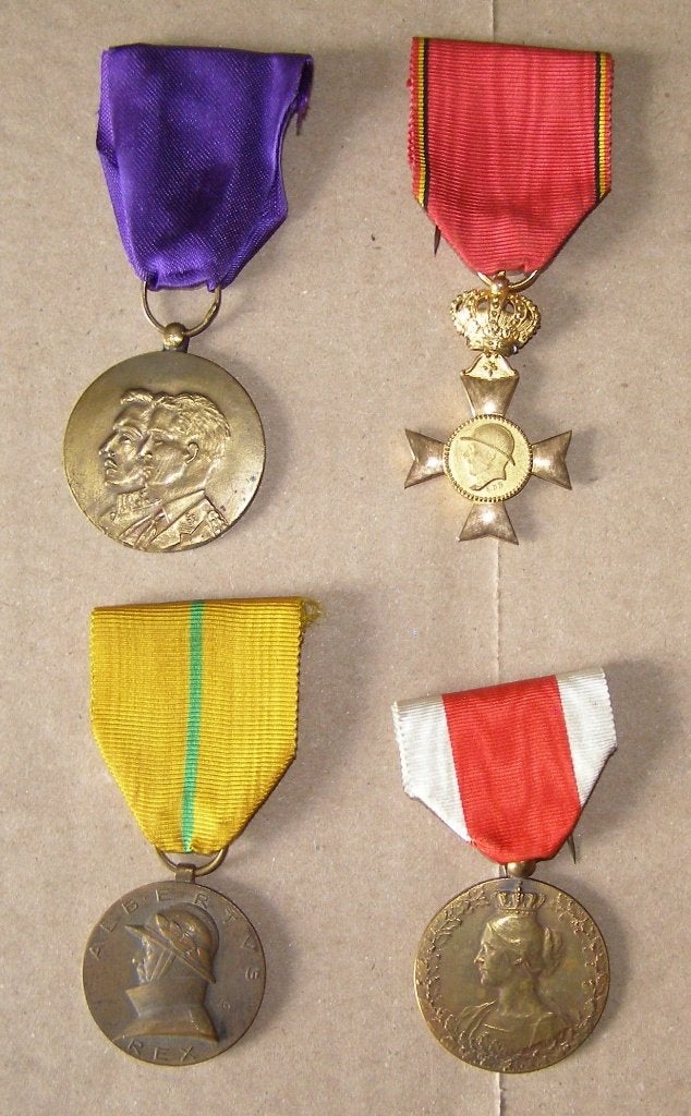 Medailleset (E), Verzamelen, Ophalen of Verzenden, Landmacht, Lintje, Medaille of Wings