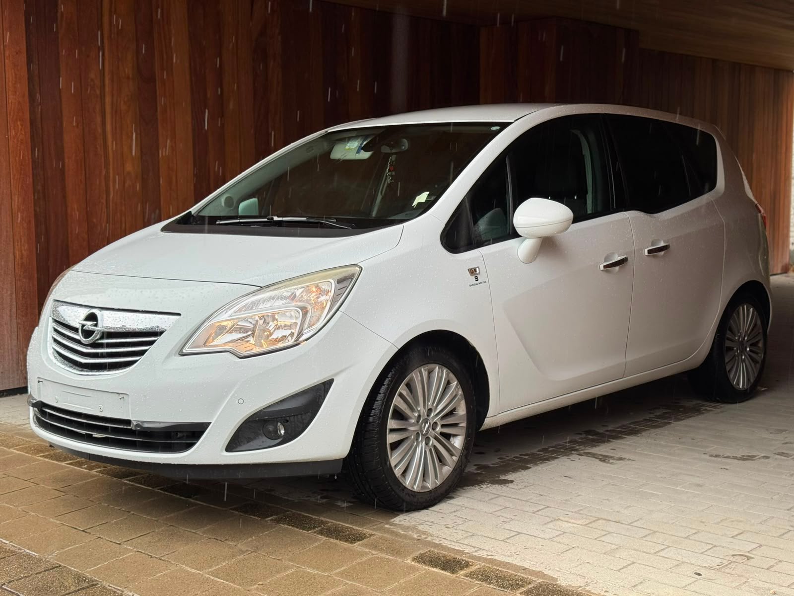 OPEL MERIVA / 1.4 BENZINE / AIRCO! / GEKEURD VVK!, Auto's, Voorwielaandrijving, Zwart, Wit, Particulier