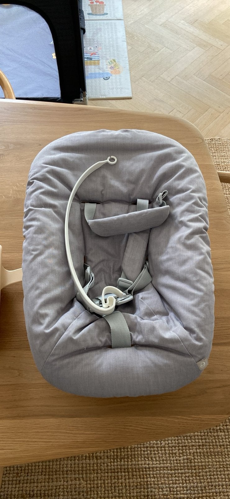 Stokke newborn set chaise tripp trapp, Enfants & Bébés, Enlèvement, Comme neuf