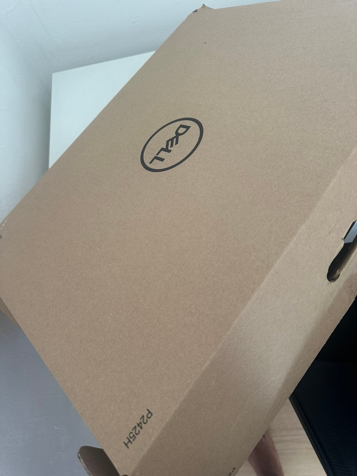 Monitor dell nieuwe nooit gebruikt, Computers en Software, Ophalen, 8 GB, Nieuw, 17 inch of meer