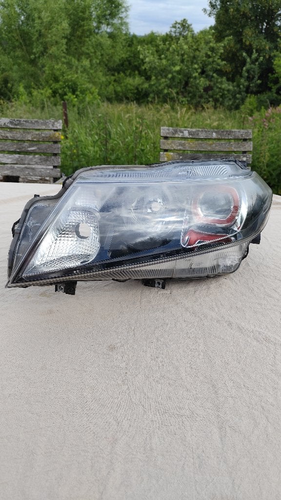 Phare LED Gau(LH)d'origine Suzuki Vitara S 2015-18 Koito OEM, Autos : Pièces & Accessoires, Éclairage, Enlèvement ou Envoi, Utilisé