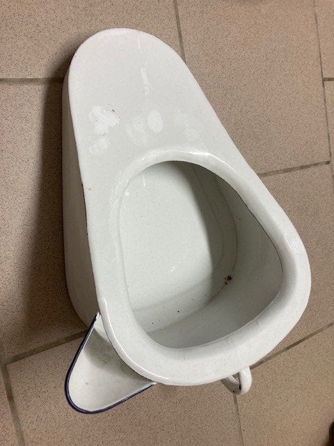 Bedpan en kom in email, Antiek en Kunst, Ophalen