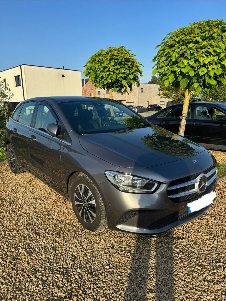 Mercedes B180d (2019) — Automat— 128 000 km — Écran large, Argent ou Gris, Achat, Euro 6, Carnet d'entretien