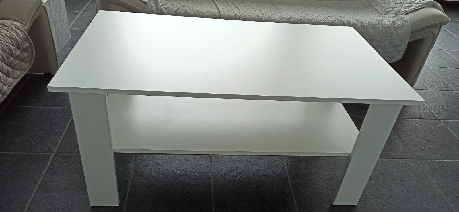 witte salontafel, Enlèvement