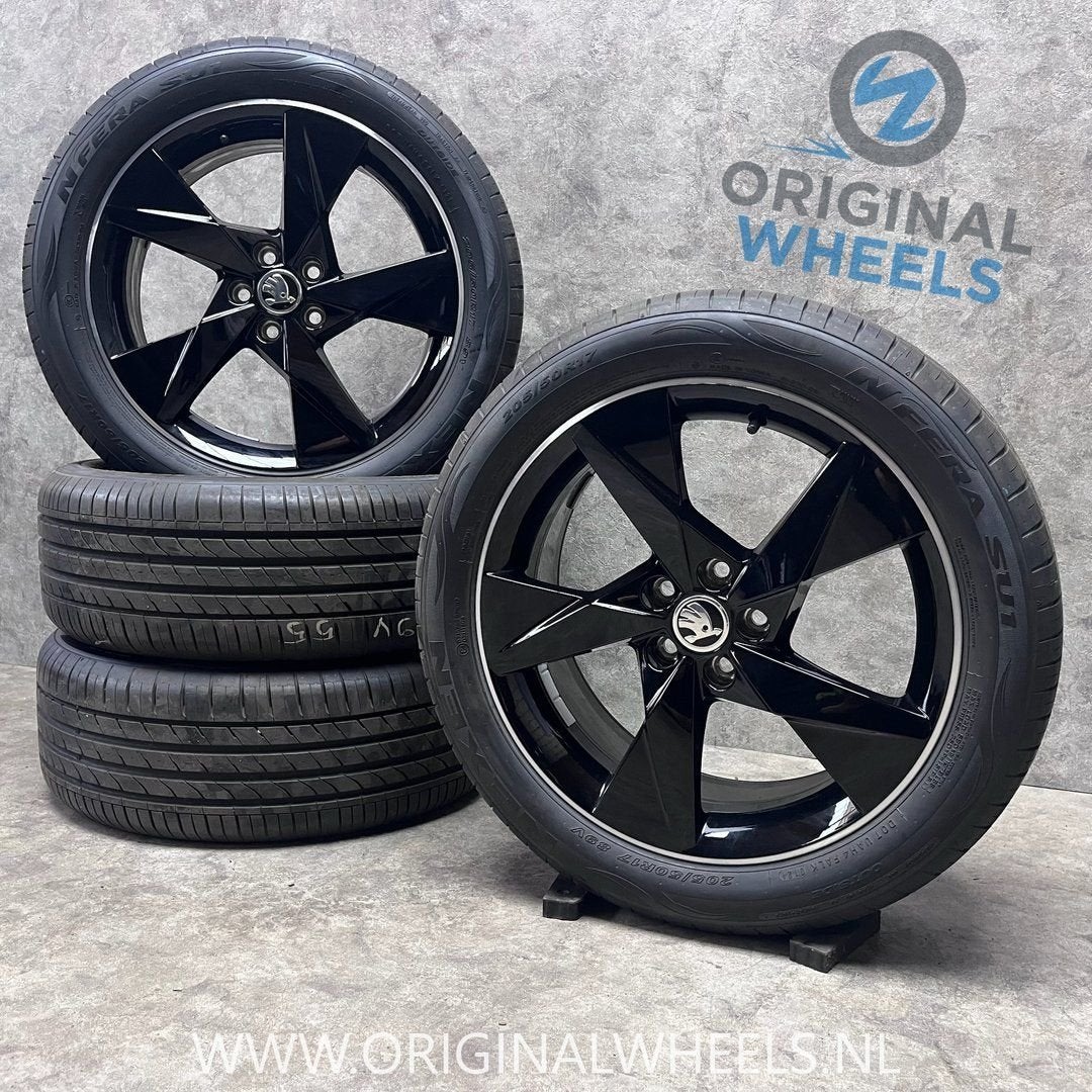 ZGAN 17 inch originele velgen + zomerbanden Skoda Kamiq, Autos : Pièces & Accessoires, Pneus et Jantes, Véhicule de tourisme, Pneus été