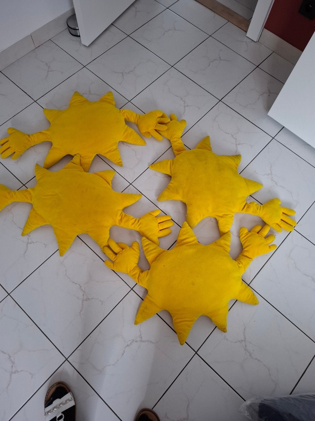 4 gele kussens, Huis en Inrichting, Ophalen of Verzenden, Gebruikt, Geel, Rond