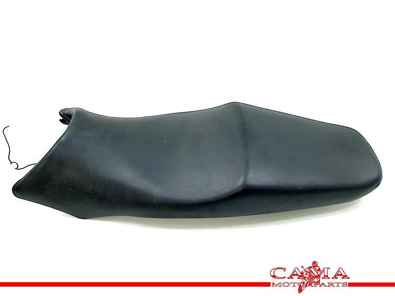 SIEGE COMPLET Yamaha, Dhr. S. di Majo, Utilisé, Info@cama-motorparts.nl, P.J. Troelstraweg 8 8
3144 CX  MAASSLUIS, NL
